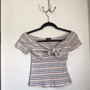 Off the shoulders shirt